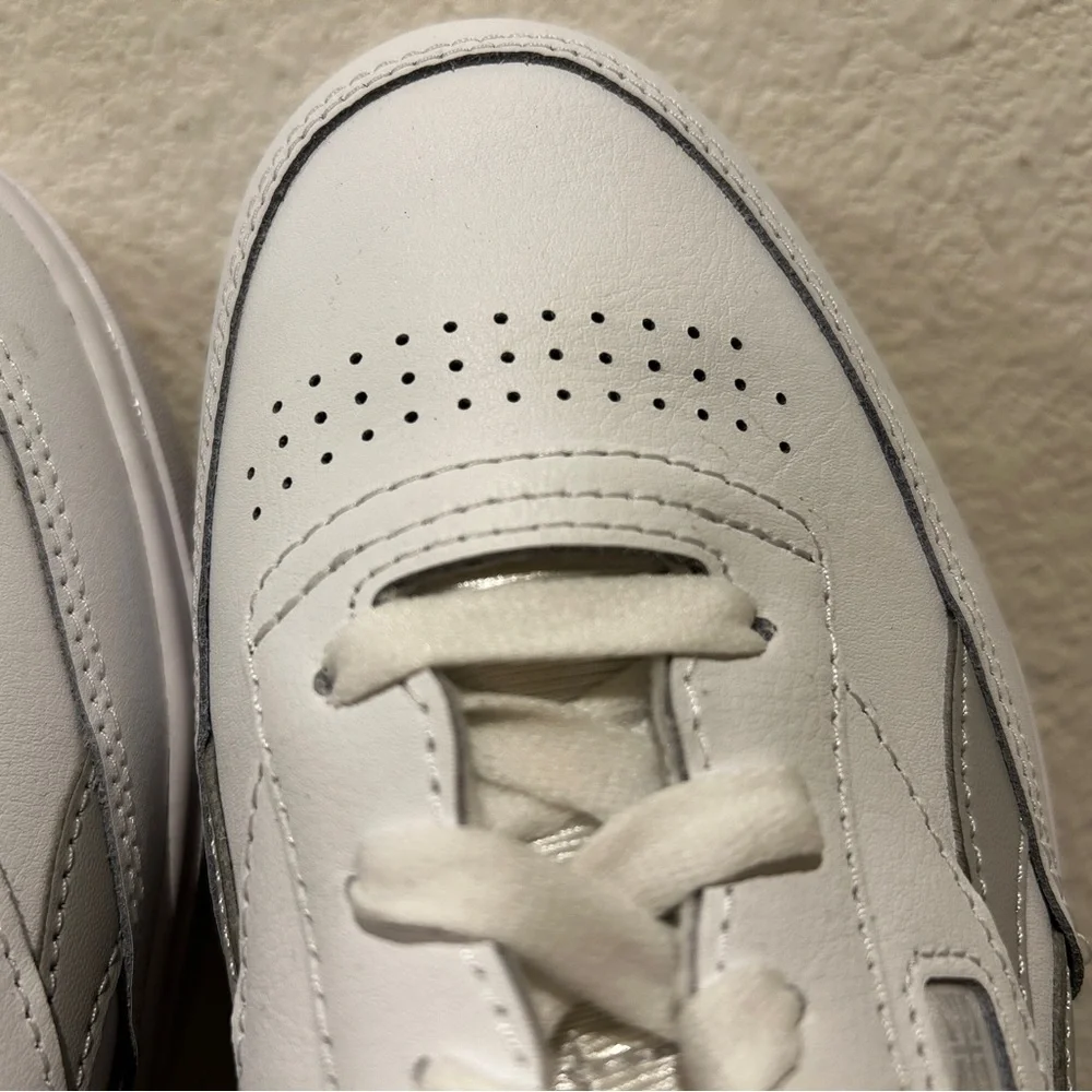 Reebok Women Club C Double Revenge low-top sneakers, Size 9, New in Box